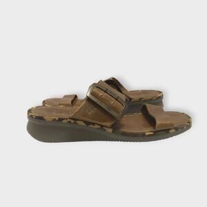 Fly London Womens Cape205Fly Brown Leather Camo Sandals Buckle Strap Sz 39 8.5US